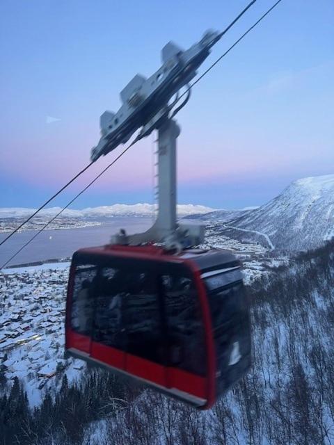 Cozy Little House In Tromso City 외부 사진